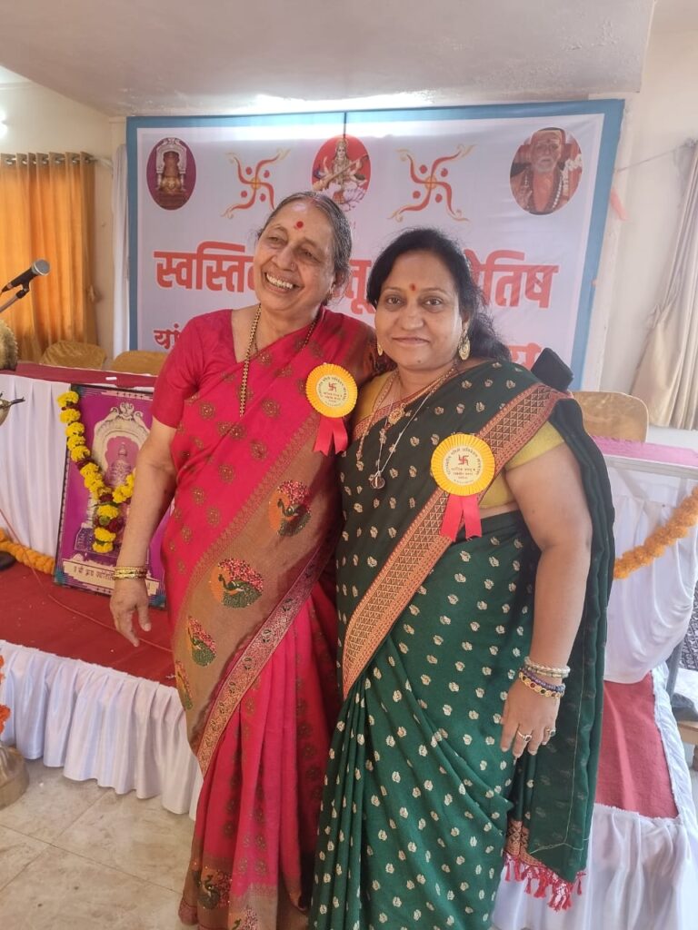 Special visit to Chandrakala Joshi from Chhatrapati Sambhaji Maharaj at the convention